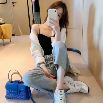 裸体门廊